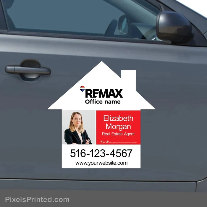 REMAX car magnet positioning agents as local real estate experts in the communities they serve.