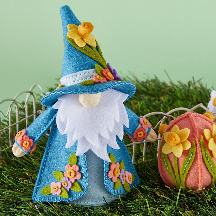Spring Embellishments Felt Décor Etched Dies by Sandi MacIver