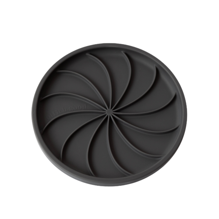 wheelies lick mat & lid | blackberry