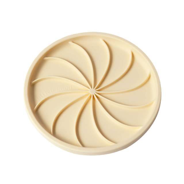 wheelies lick mat & lid | buttercup