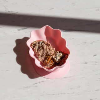 whiskies cat bowl | strawberry